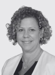 Lynne_B&W_Headshot_2026